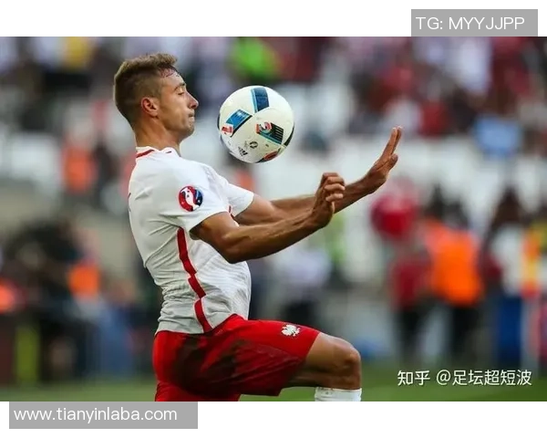 当足球球星脱下战袍回归家庭亲自上阵体验家务的别样精彩 当足球球星脱下战袍回归家庭亲自上阵体验家务的别样精彩