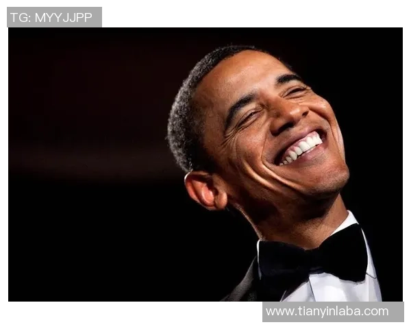 美国女足球星奥巴马精彩瞬间展现运动魅力与个人风采