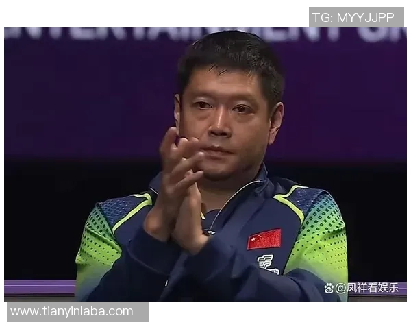 足球球星因个人言行遭遇网络暴力争议引发热议公众反思社交媒体影响力